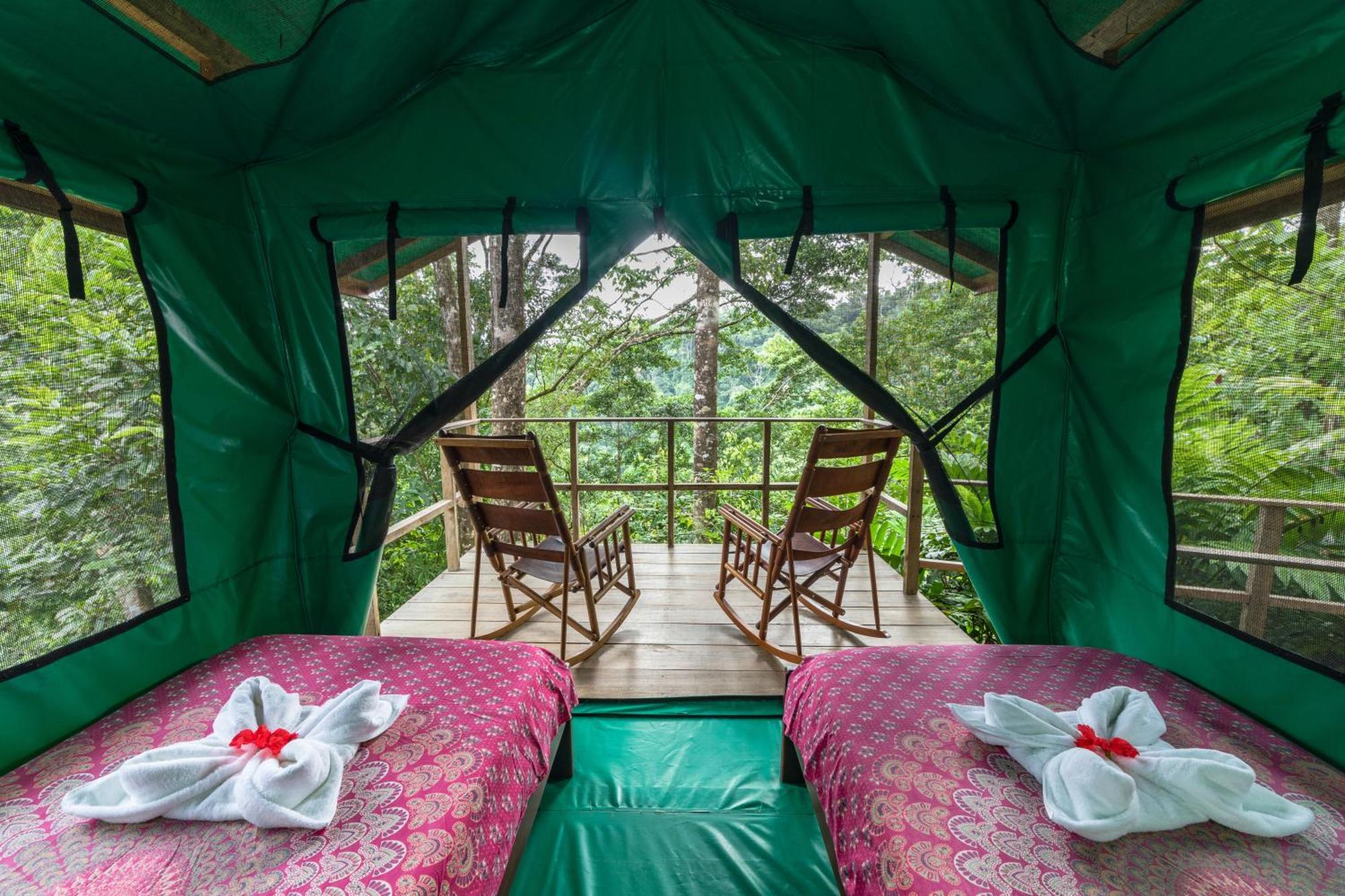 Luna Lodge Carate ภายนอก รูปภาพ