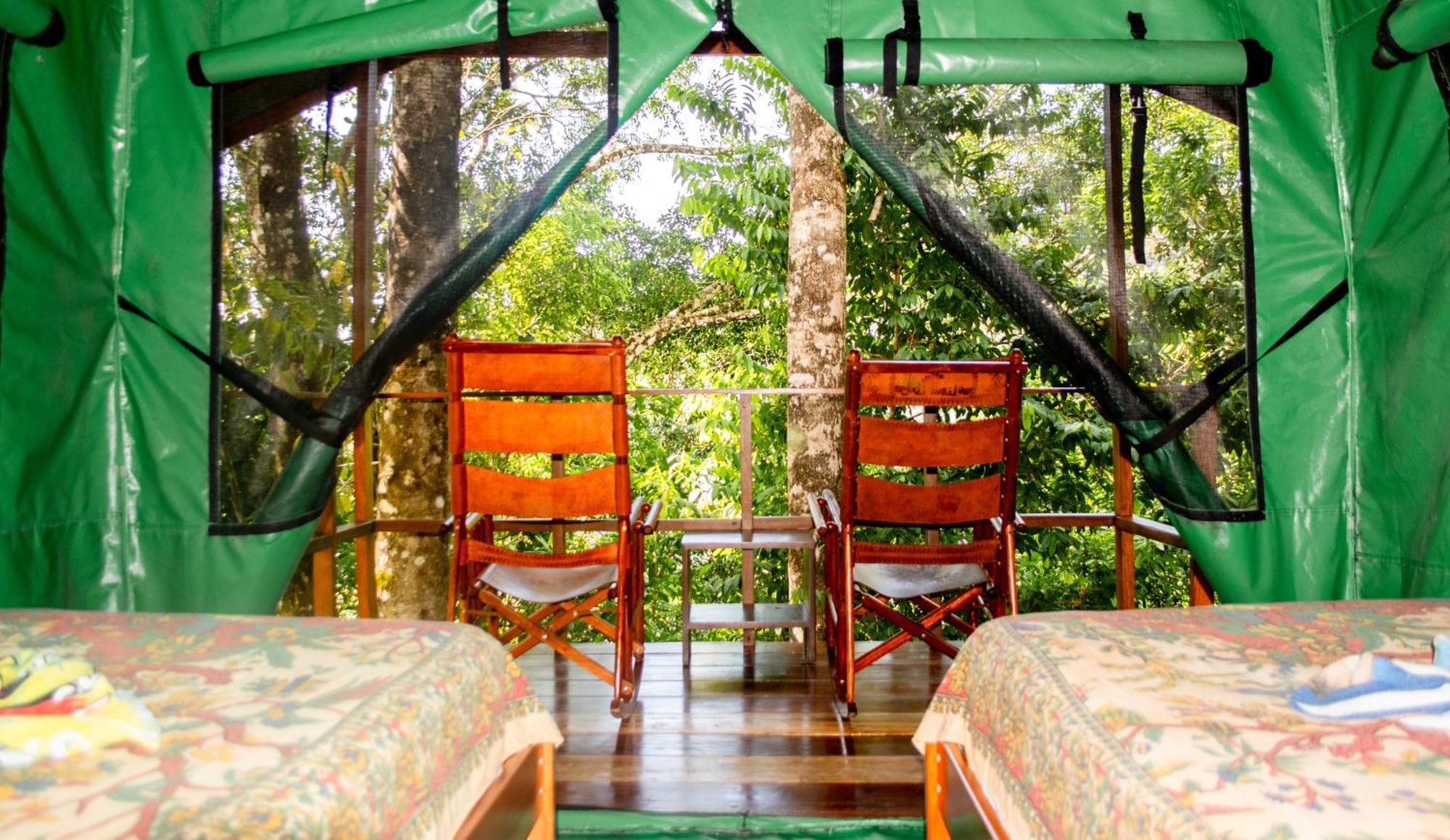 Luna Lodge Carate ภายนอก รูปภาพ
