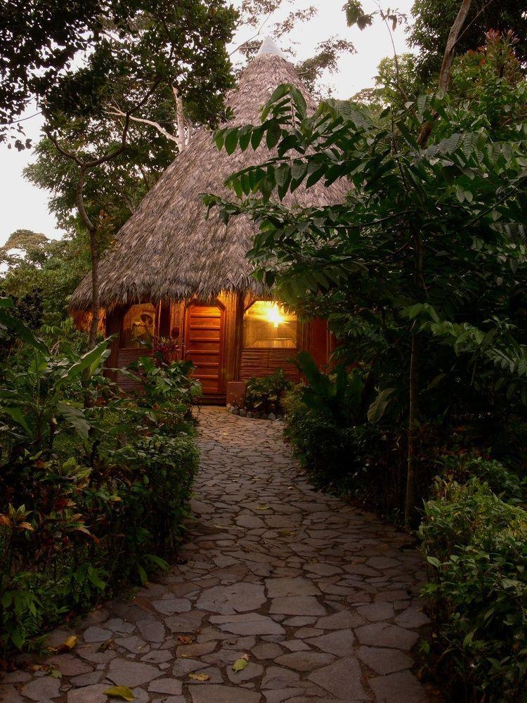 Luna Lodge Carate ภายนอก รูปภาพ