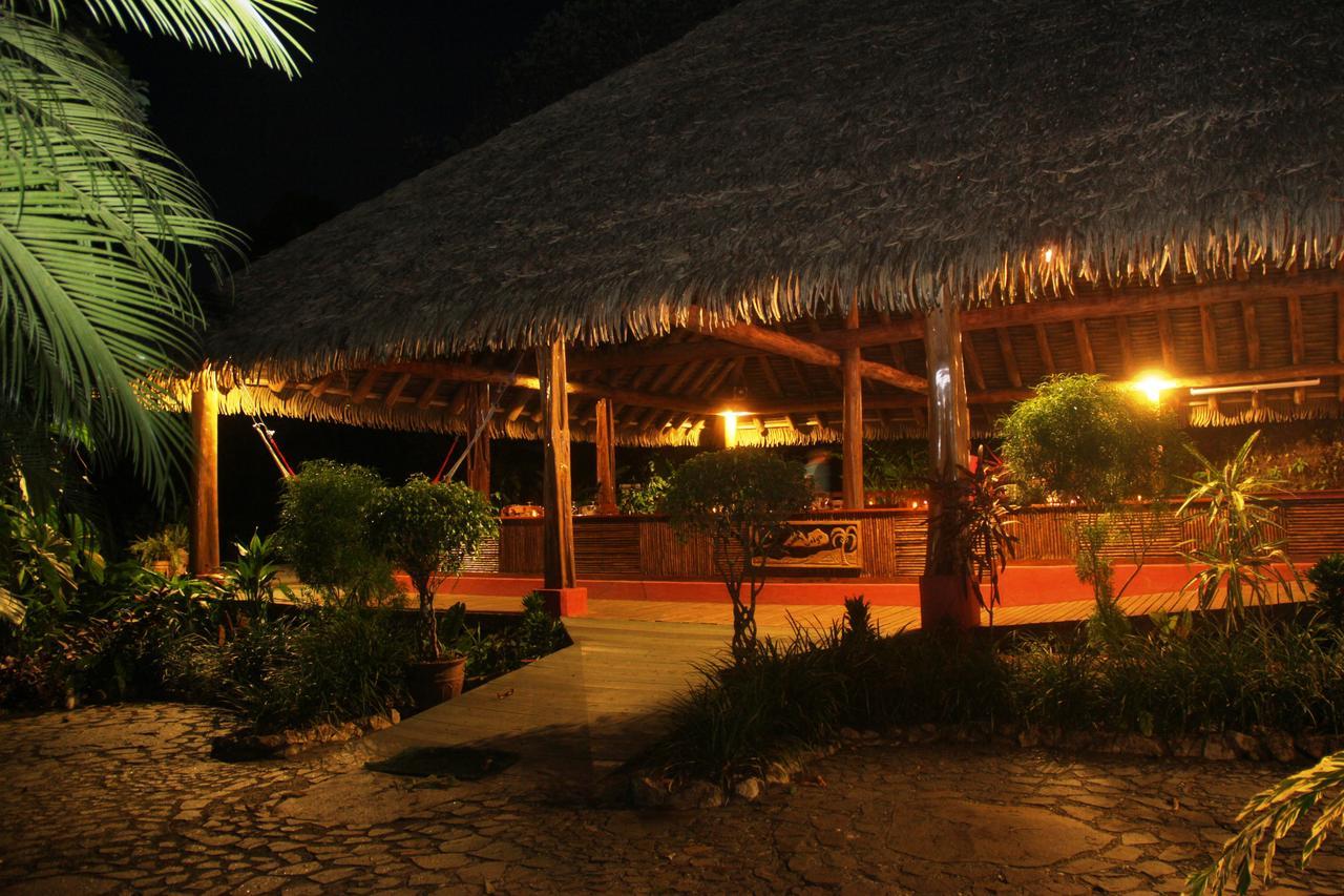 Luna Lodge Carate ภายนอก รูปภาพ